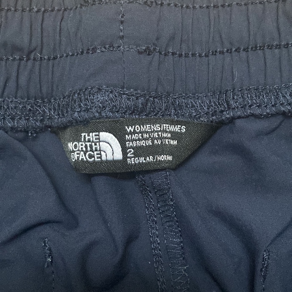 North Face Nylon Joggers. Size 2 - Picture 3 of 11